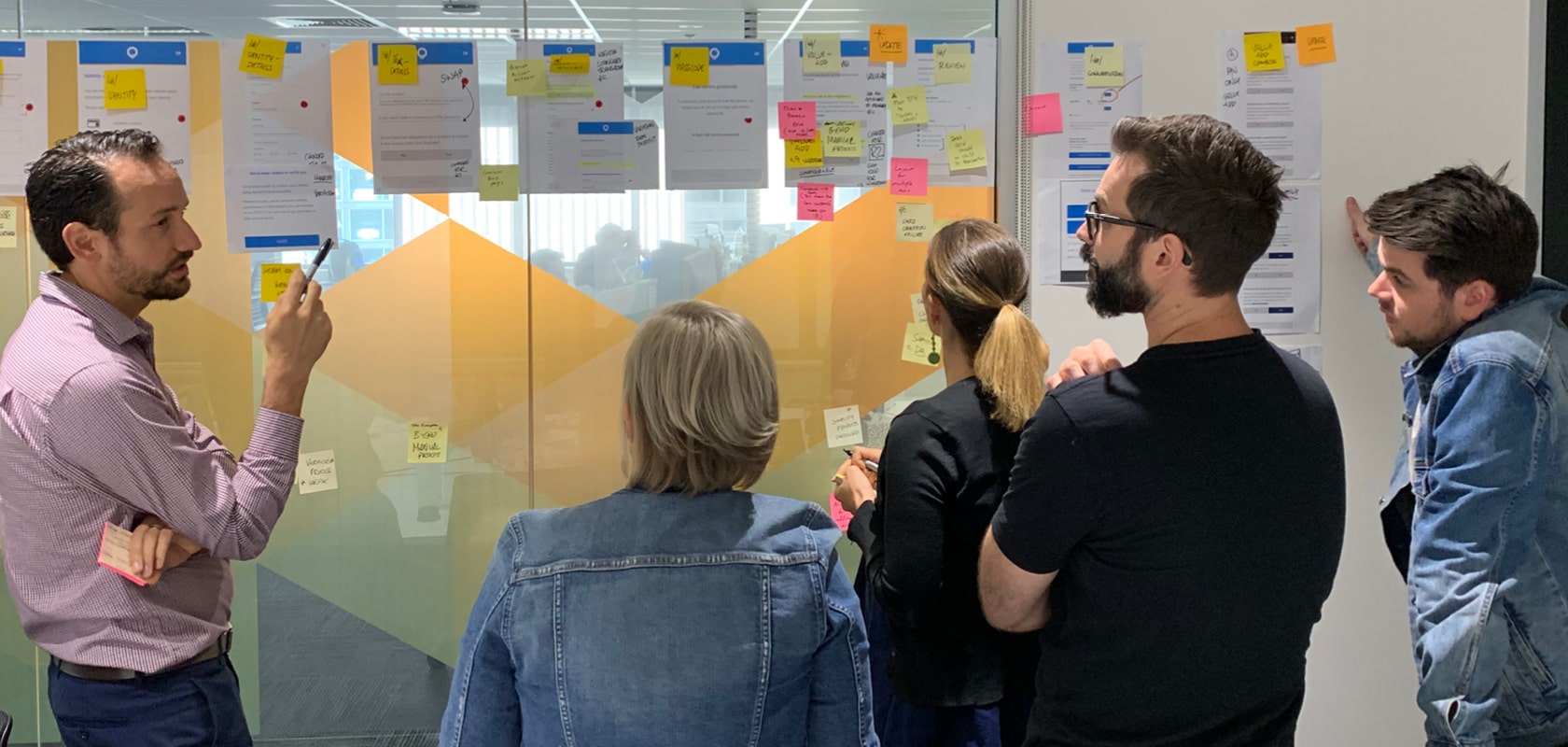 Data Action Mobile Banking - More Space For Light